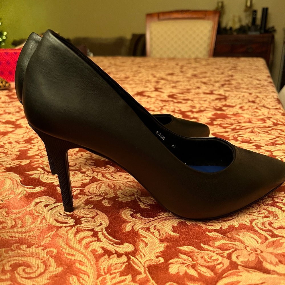 Antonia Saint NY - Victoria 3.0 - Black. NIB,